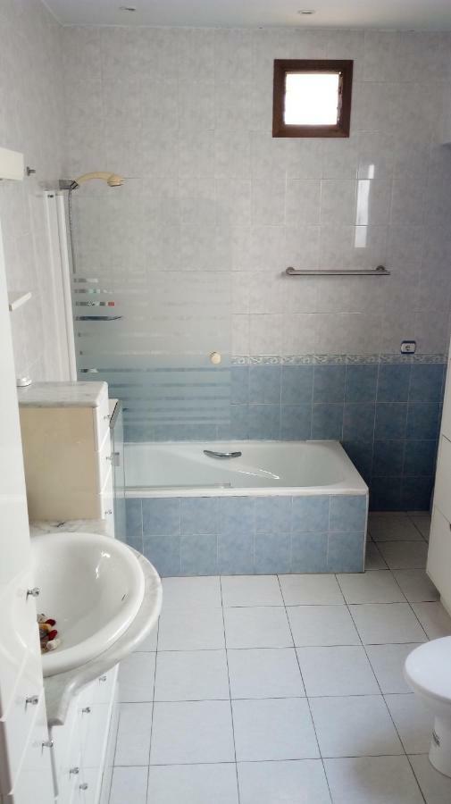 Cosy Double Room + Private Bathroom Sevilla Center Kültér fotó